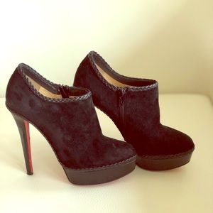 STUNNING CHRISTIAN LOUBOUTINS